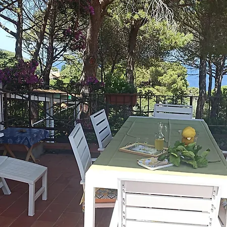 La Grande Terrazza Di Capo D'arco