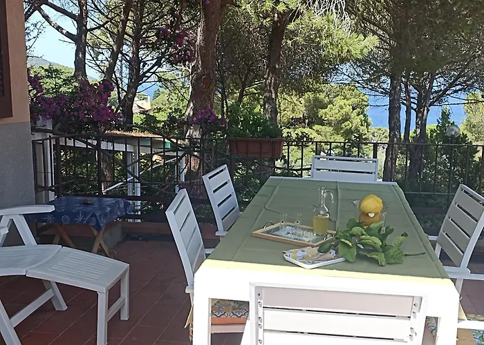 La Grande Terrazza Di Capo D'arco